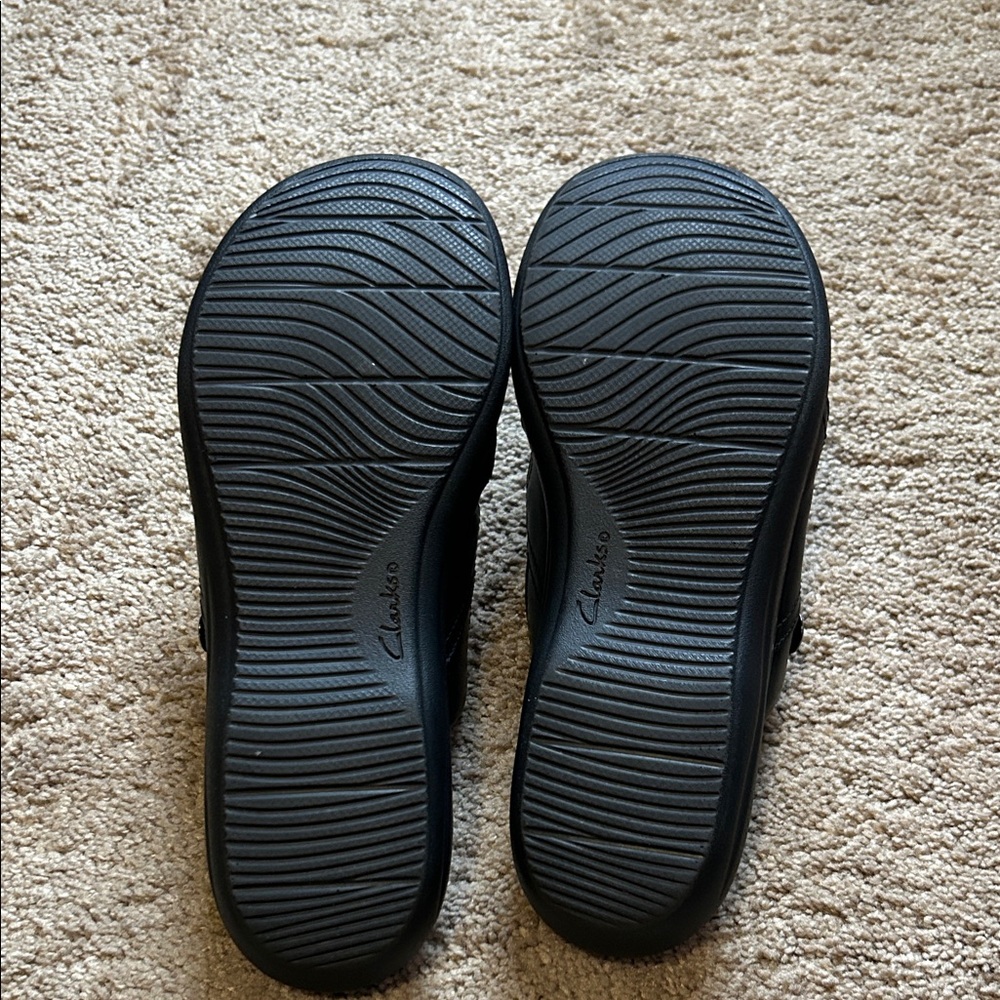 Clarks Comfort Black Leather Casual Mules - Picture 4 of 6